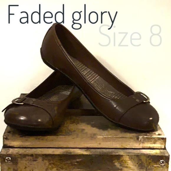 faded glory women's buckle toe flat